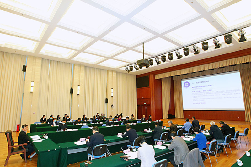 生態(tài)環(huán)境部控制污染物排放許可制實(shí)施工作領(lǐng)導(dǎo)召開(kāi)會(huì)議